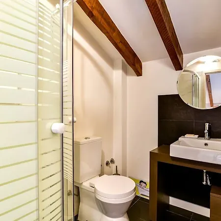 Apartamento Cozy For 4 With A Mezzanine Lisboa