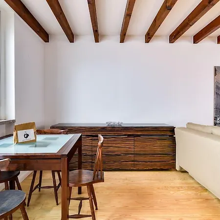 Apartamento Cozy For 4 With A Mezzanine
